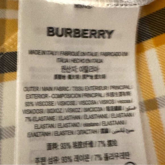 BURBERRY 
Check Print/Stretch Pencil Skirt
Women’s size 6 - Picture 9 of 9